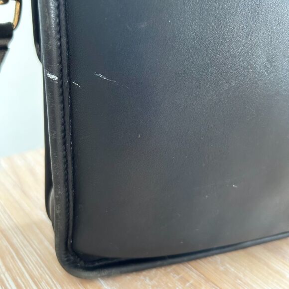 Vintage 1995 Coach Station 5130 Black Crossbody Handle Bag Handcrafted in USA - Picture 6 of 12